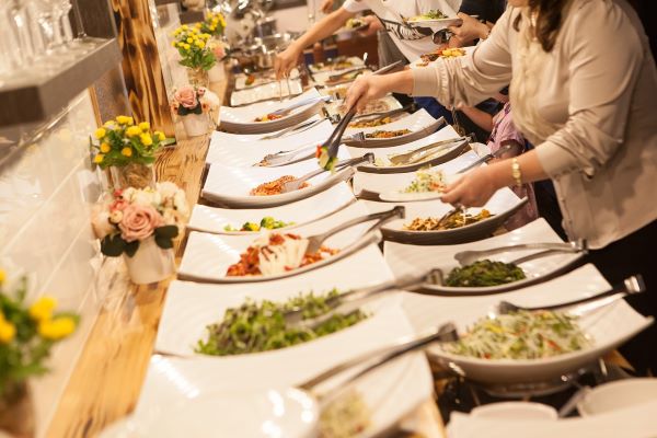 Kontrolný zoznam cateringového vybavenia pre malé a veľké párty